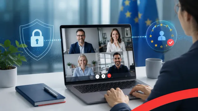Person von hinten an einem Laptop in einer Videokonferenz mit vier Teilnehmenden im Bild, im Hintergrund eine EU-Flagge, links ein Schloss-Schild-Symbol, rechts ein Kreis mit Häkchen und EU-Sternen.